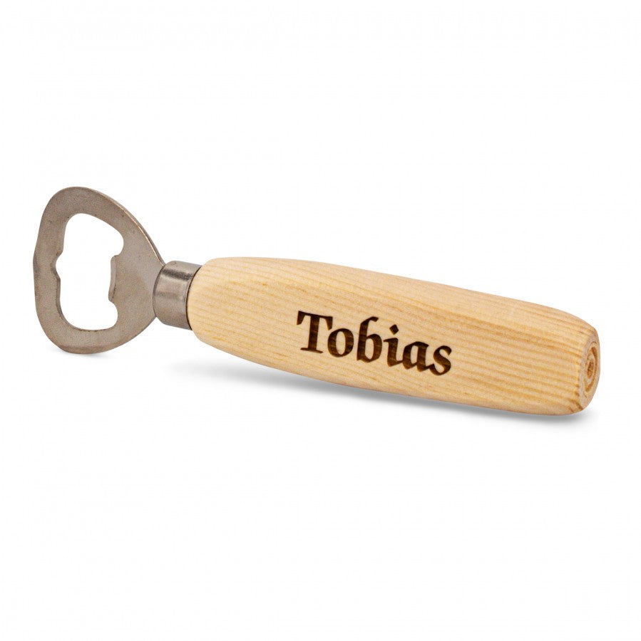Flaschenöffner aus Zirbe mit Wunschnamen