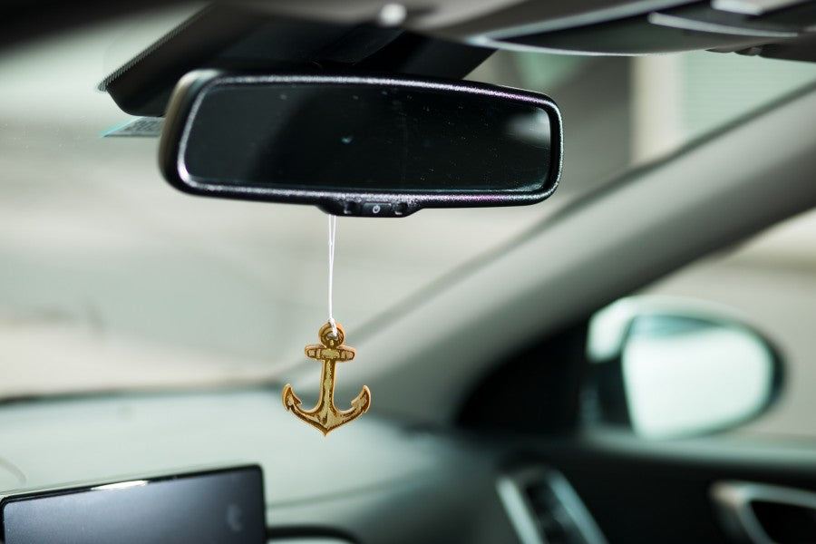 Natürlicher Autoduft aus Zirbe Anker
