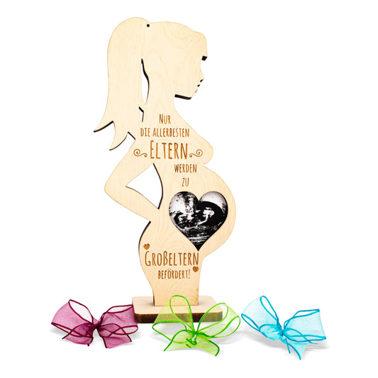 Schwangere Frau aus Zirbe Allerbeste Eltern